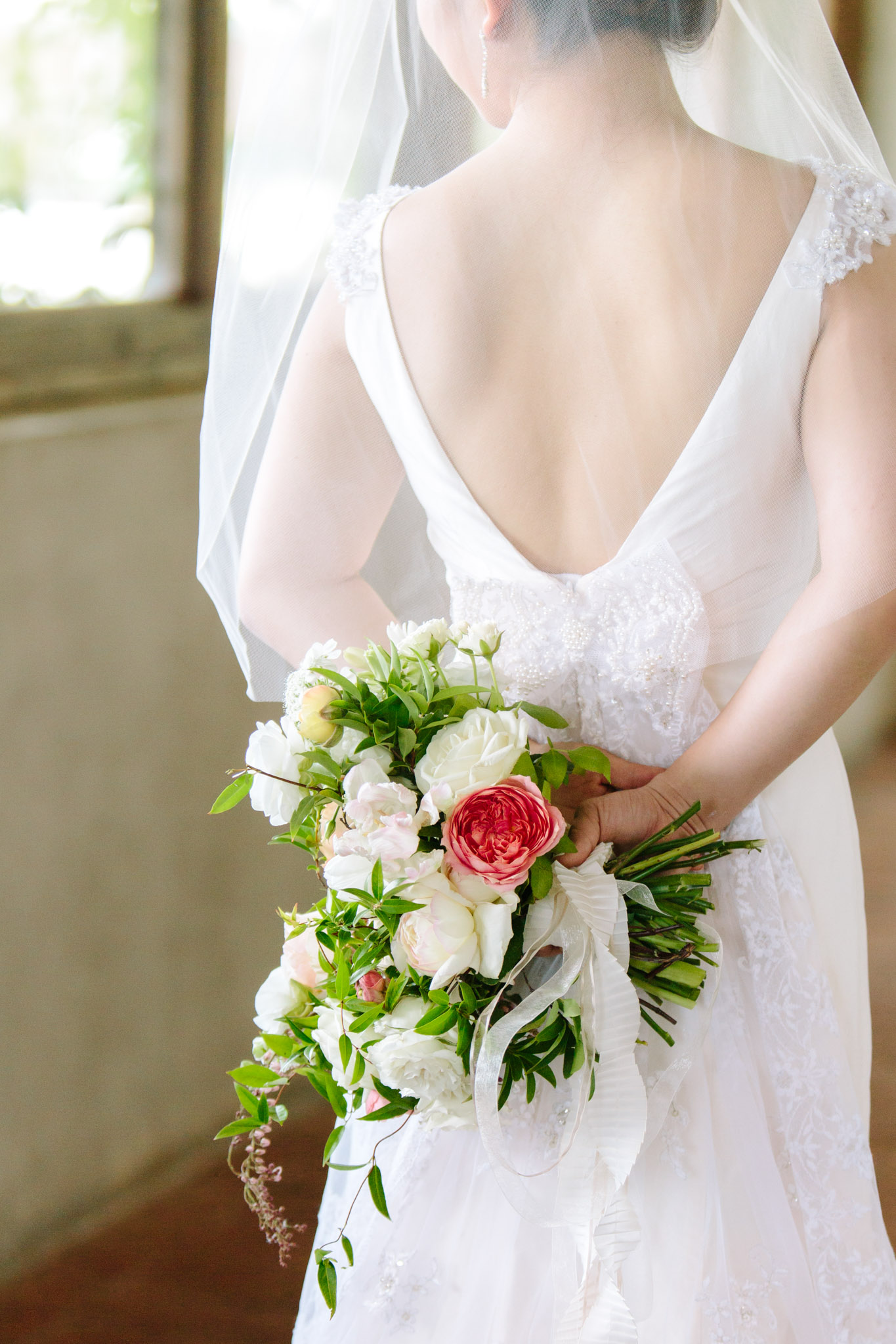 Rebecca Cerasani loves working with Amy Osaba for her fresh take on a gorgeous bridal bouquet.