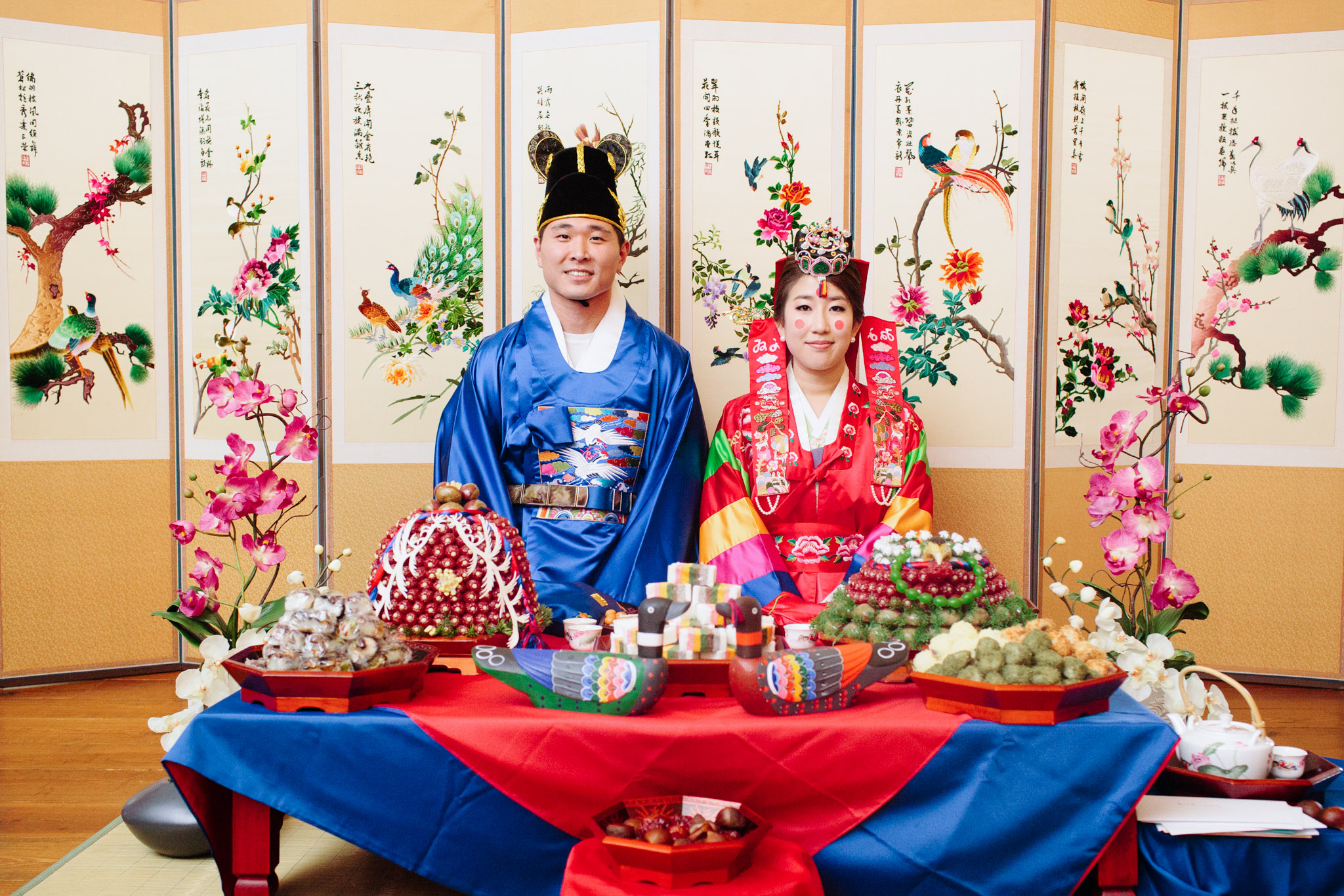 Photos of a traditional Korean Paebaek Ceremony dripping in culture set in Atlanta at Summerour Studio by wedding photographer Rebecca Cerasani
