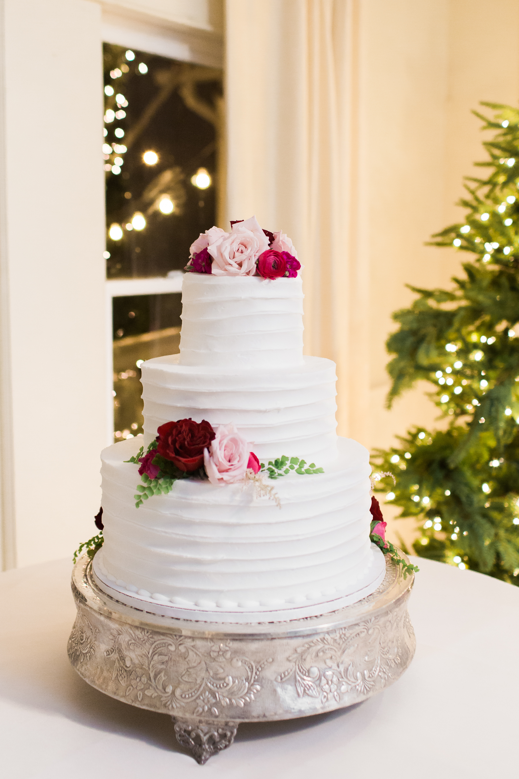 Atlanta wedding cake from Cakes by Darcy